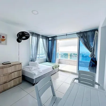 Moderno 9 Floor 2br Laguito - Frente A La Playa *