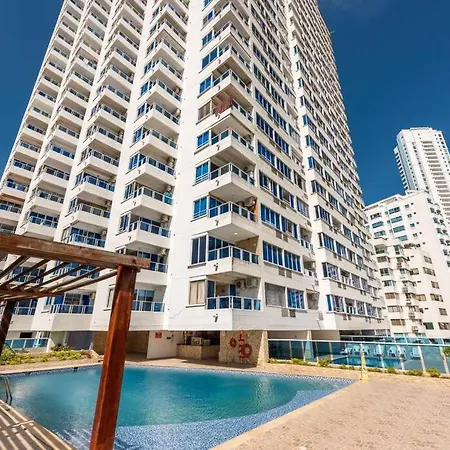Apartamento Moderno 9 Floor 2br Laguito - Frente A La Playa *