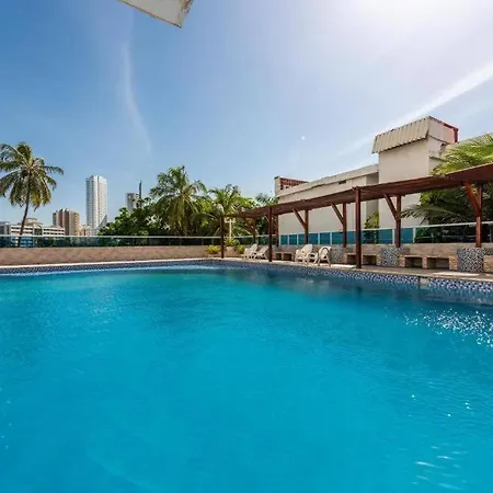 Moderno 9 Floor 2br Laguito - Frente A La Playa * Cartagena